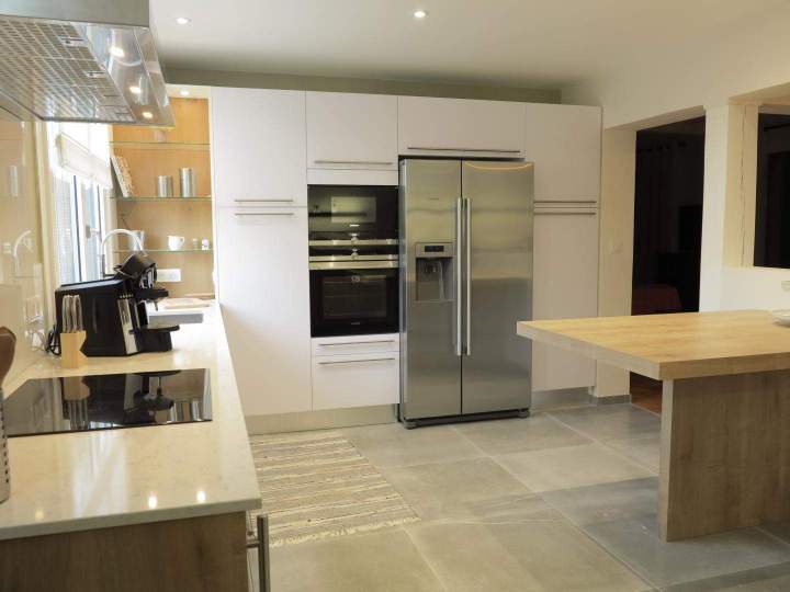 Création de meubles de rangement personnalisés  Crest