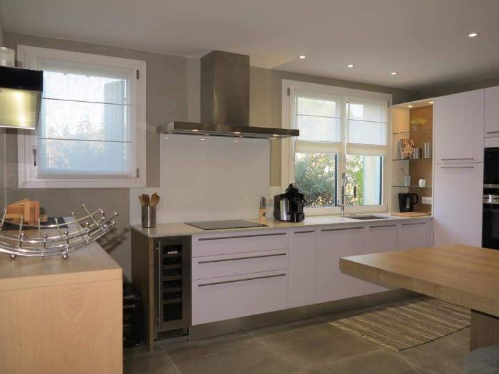 Fabrication de meuble de rangement Crest