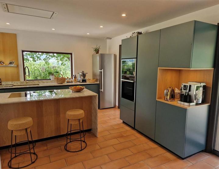 Fabrication de meuble de rangement Crest