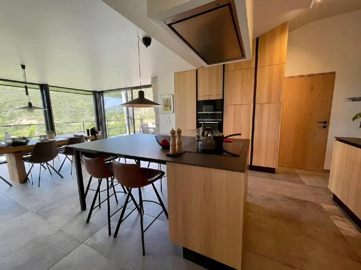 Création de cuisine sur mesure Crest